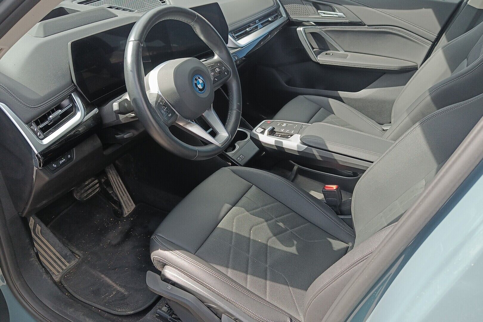 BMW X1 iso kuva 1