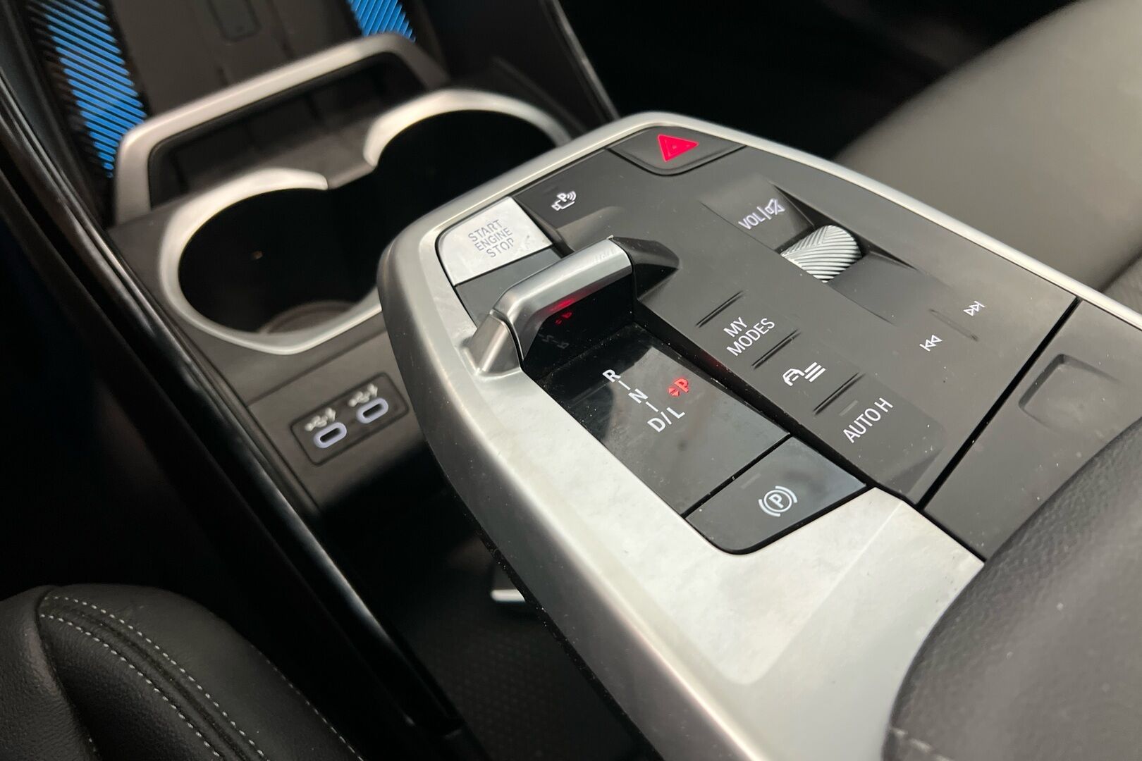 BMW X1 iso kuva 14