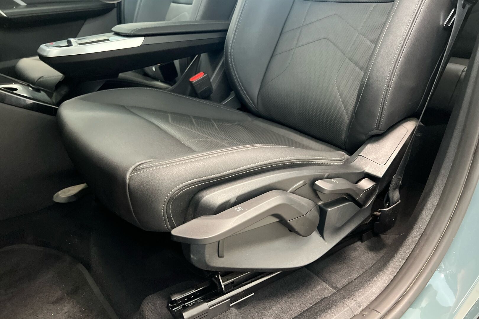 BMW X1 iso kuva 19