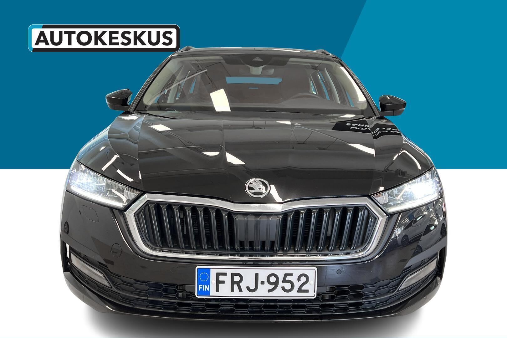 Skoda Octavia iso kuva 2