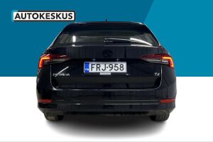 Skoda Octavia esikatselu 4
