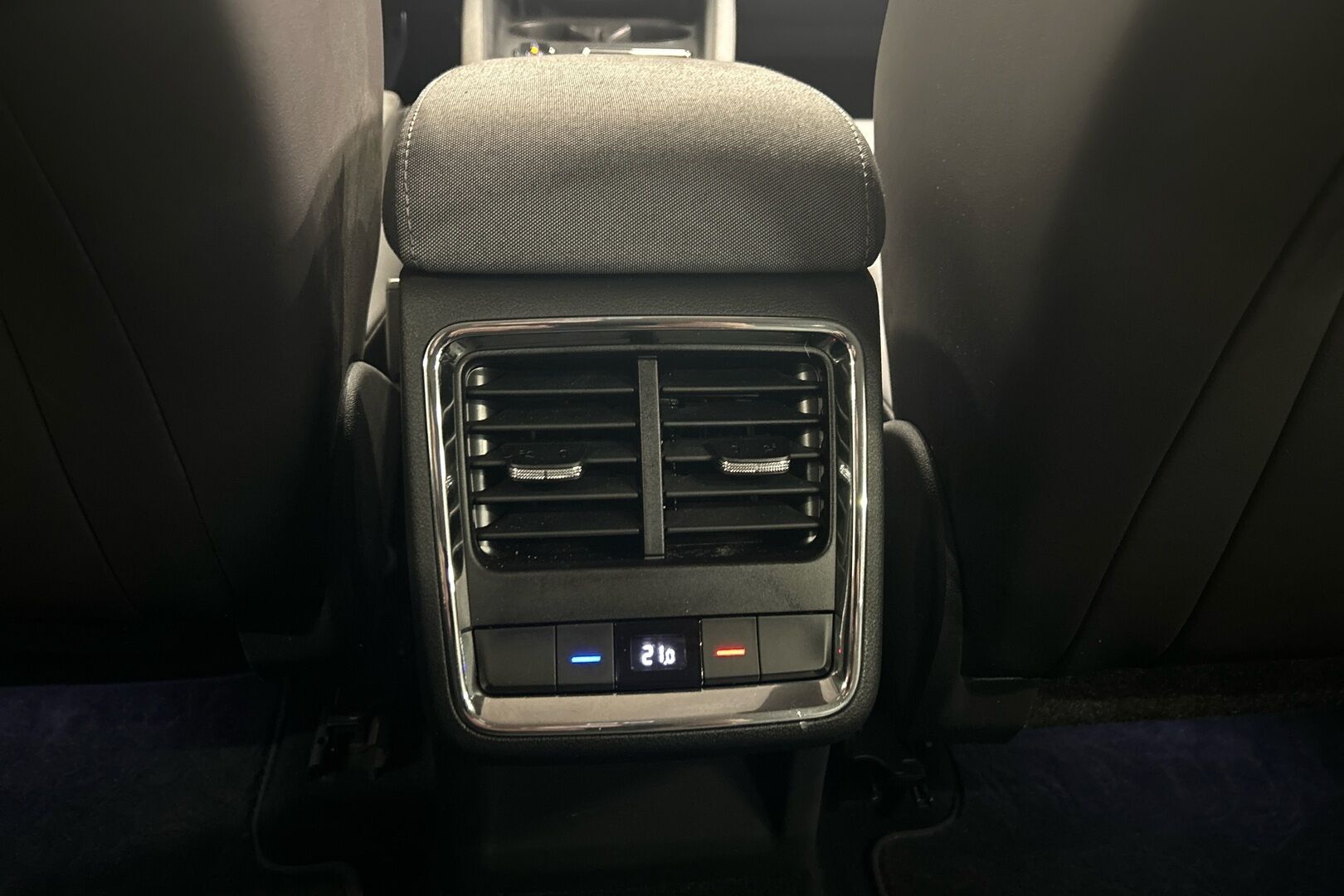 Skoda Enyaq iso kuva 11