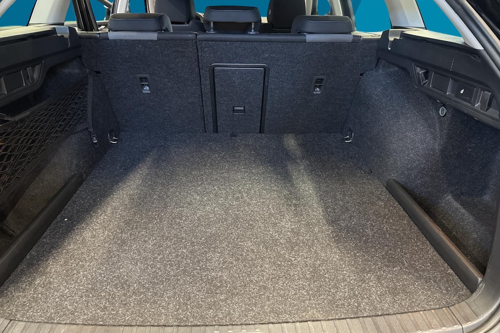 Skoda Octavia iso kuva 12