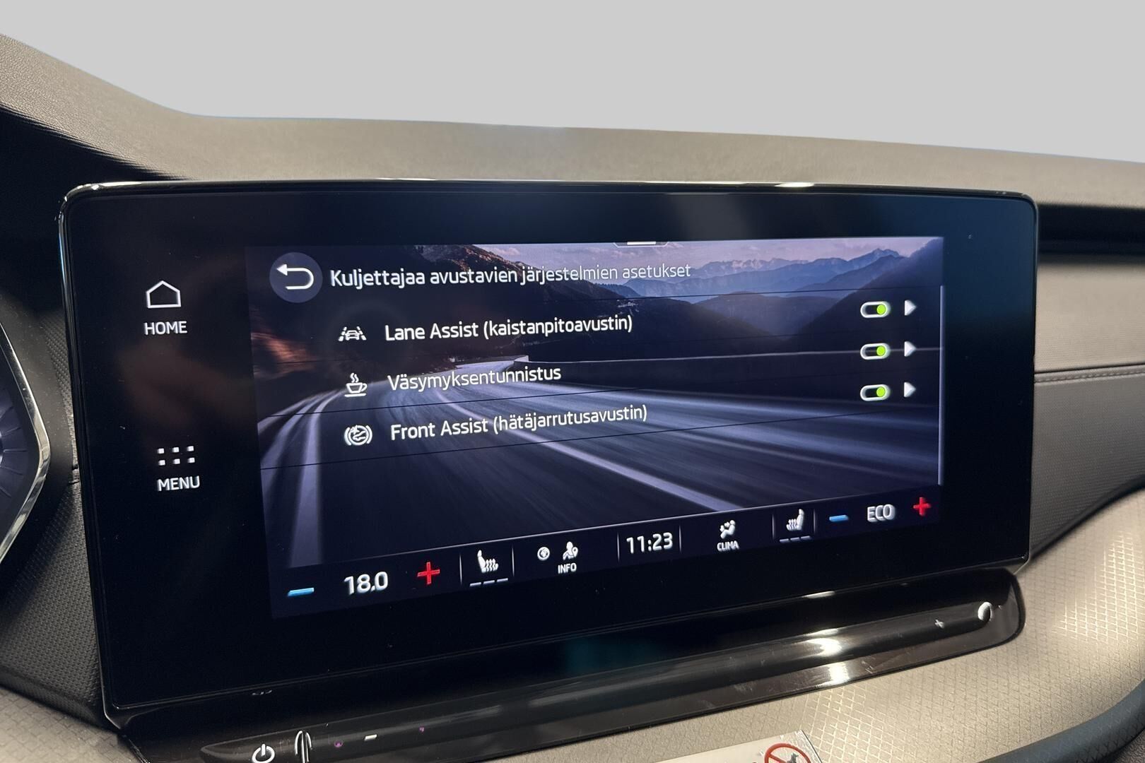 Skoda Octavia iso kuva 19