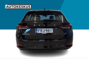 Skoda Octavia esikatselu 6