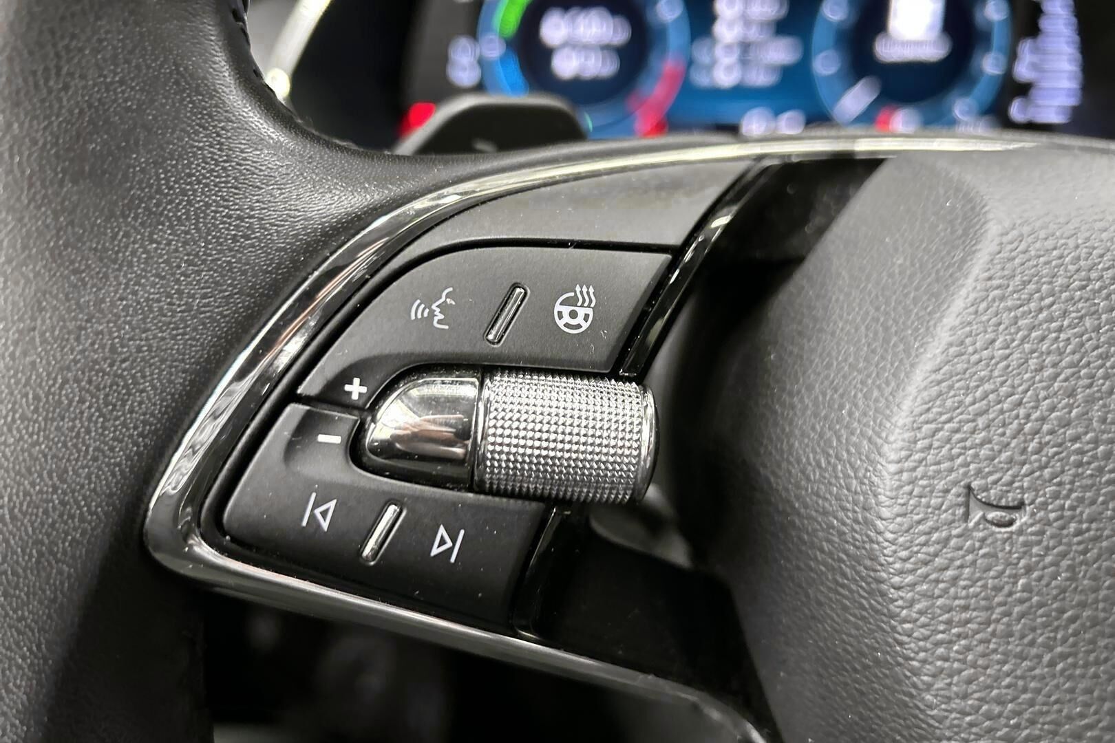 Skoda Octavia iso kuva 15