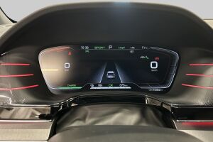 BYD Tang esikatselu 23