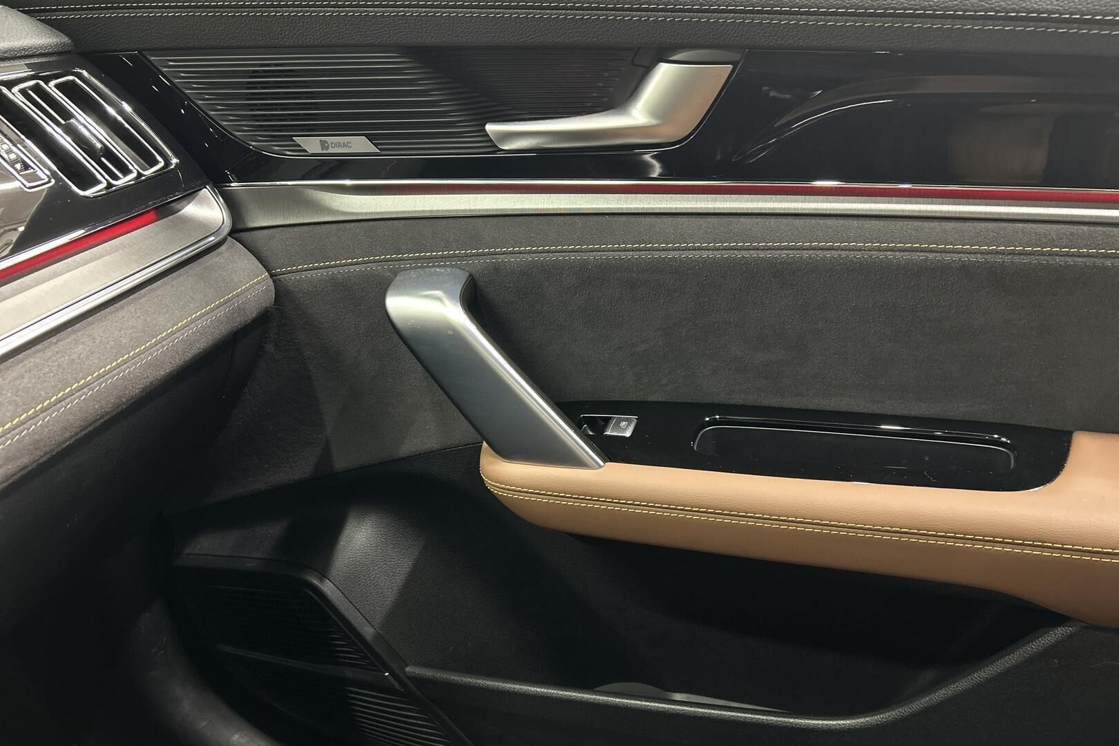 BYD Tang iso kuva 17