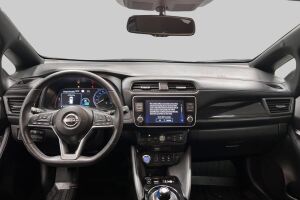 Nissan Leaf esikatselu 10