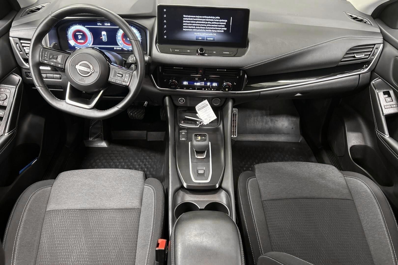 Nissan Qashqai iso kuva 10