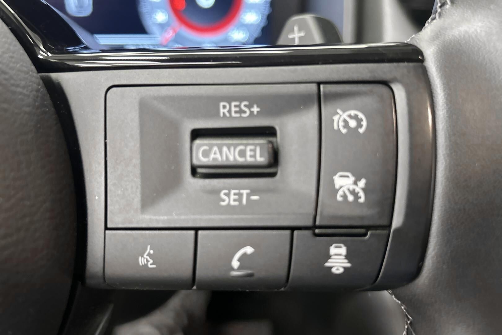 Nissan Qashqai iso kuva 17