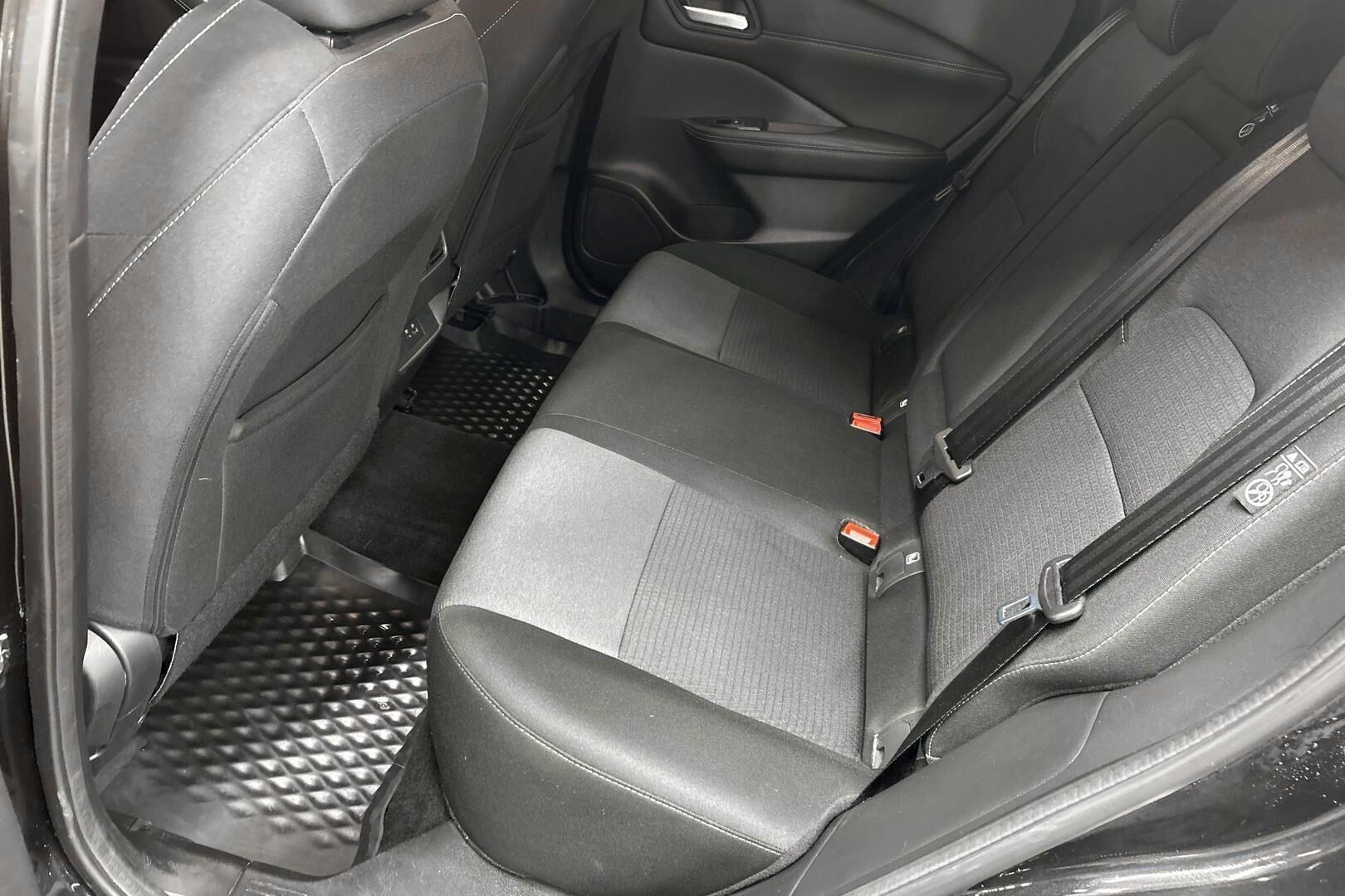 Nissan Qashqai iso kuva 9