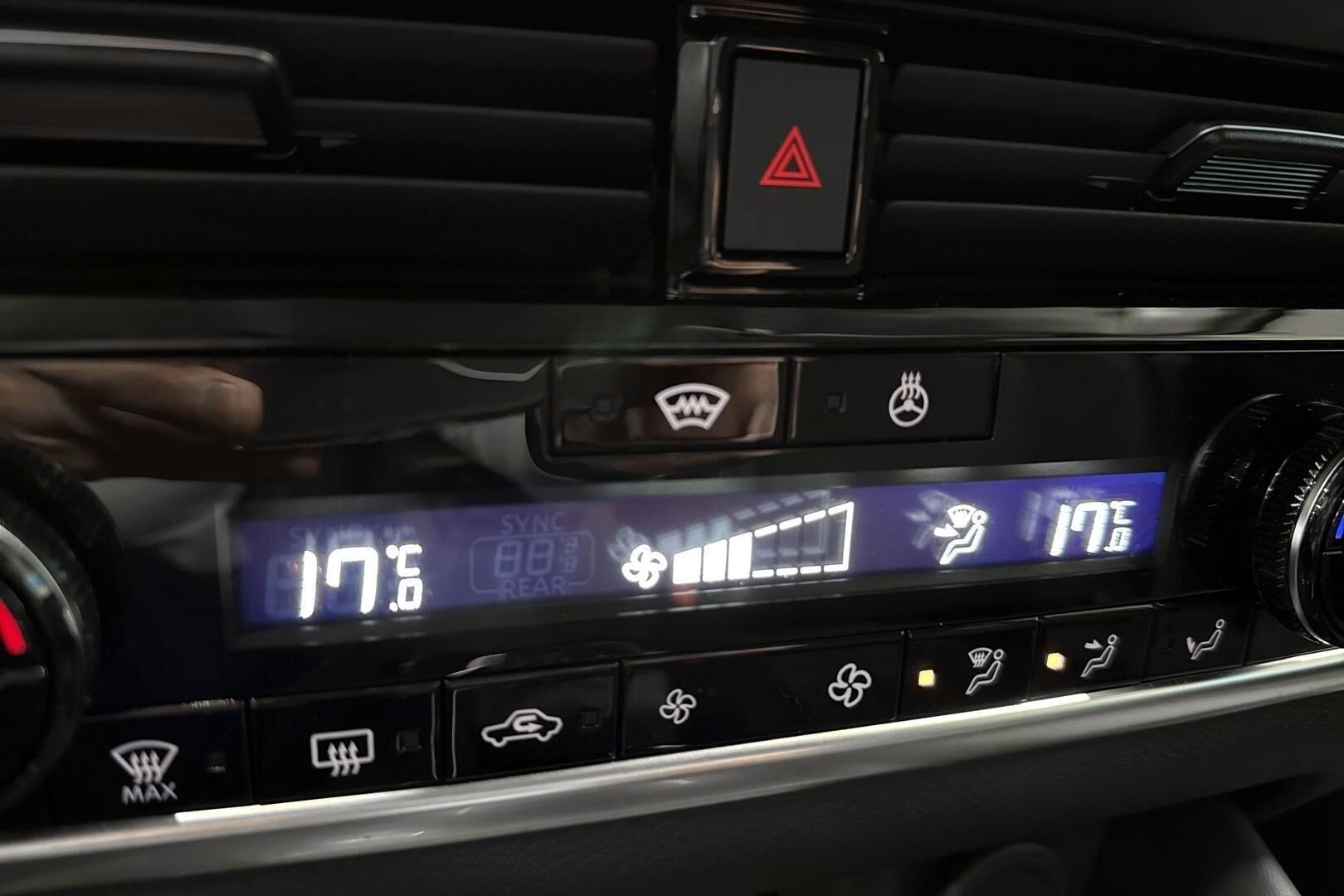 Nissan Qashqai iso kuva 25