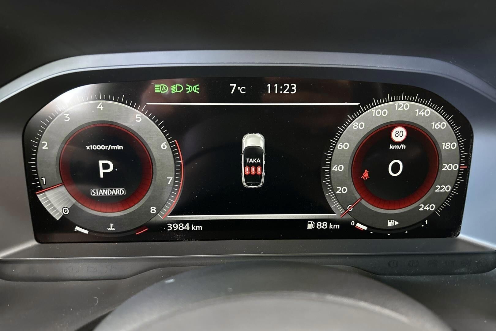 Nissan Qashqai iso kuva 13