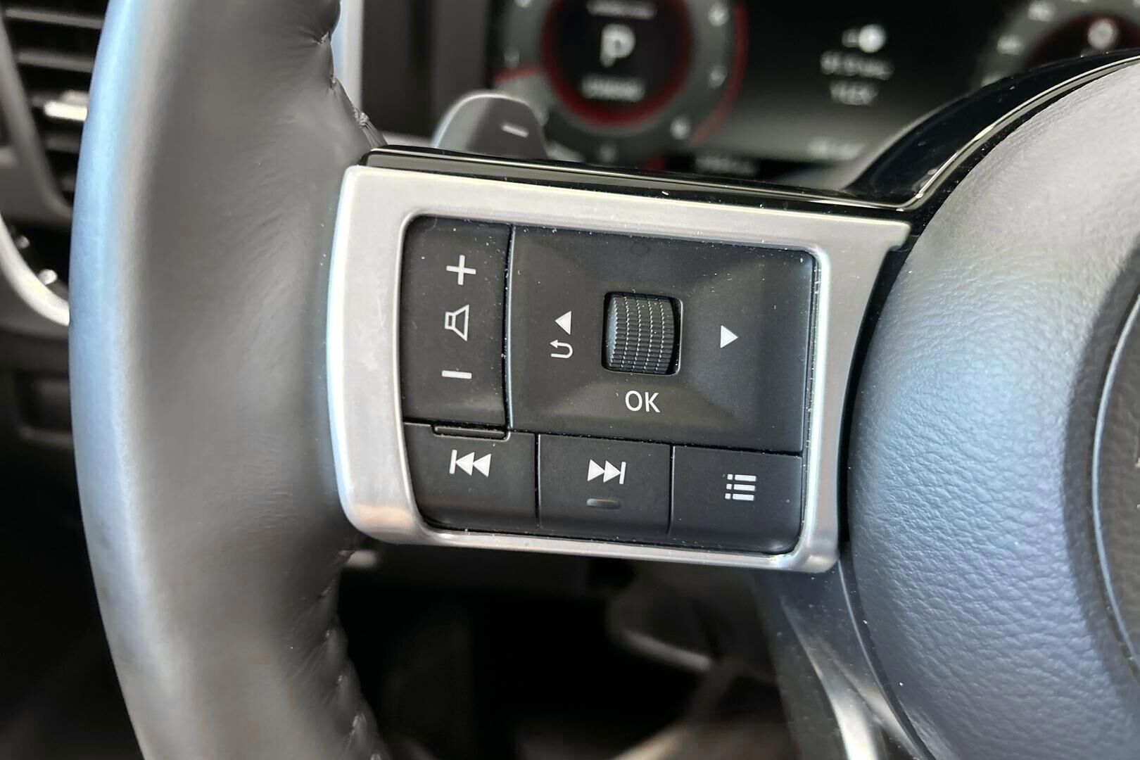 Nissan Qashqai iso kuva 25