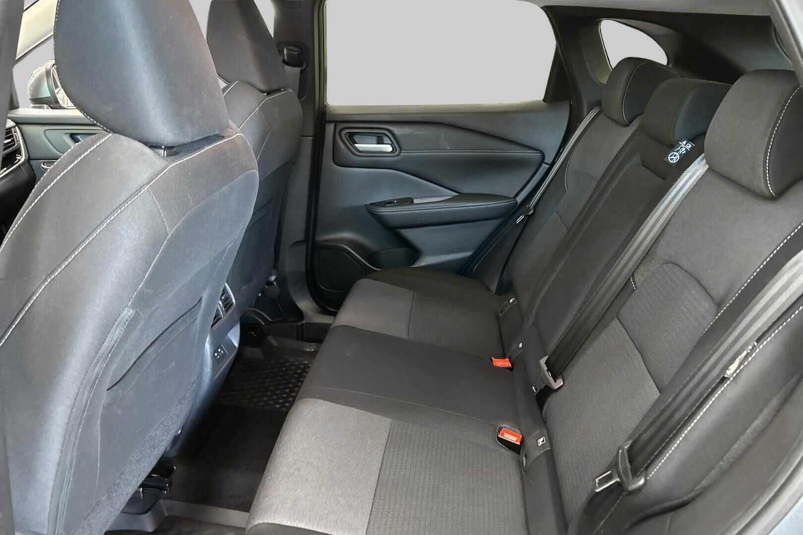 Nissan Qashqai iso kuva 9