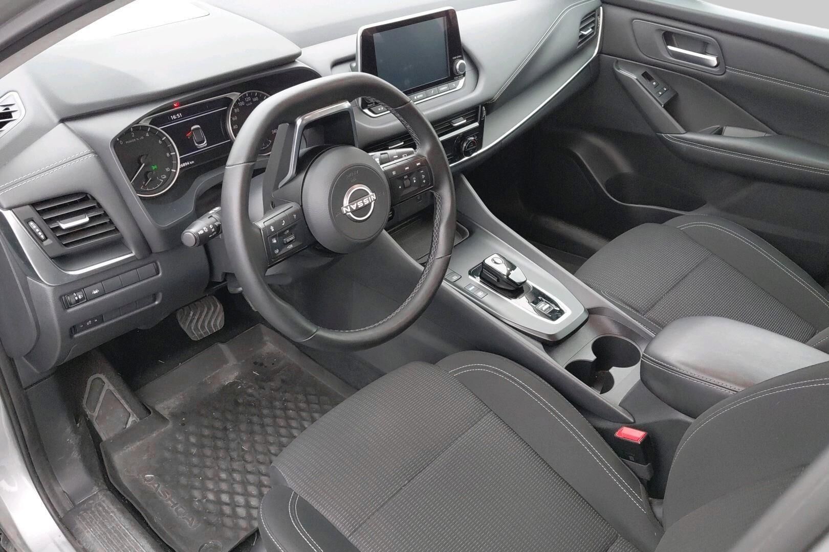 Nissan Qashqai iso kuva 2