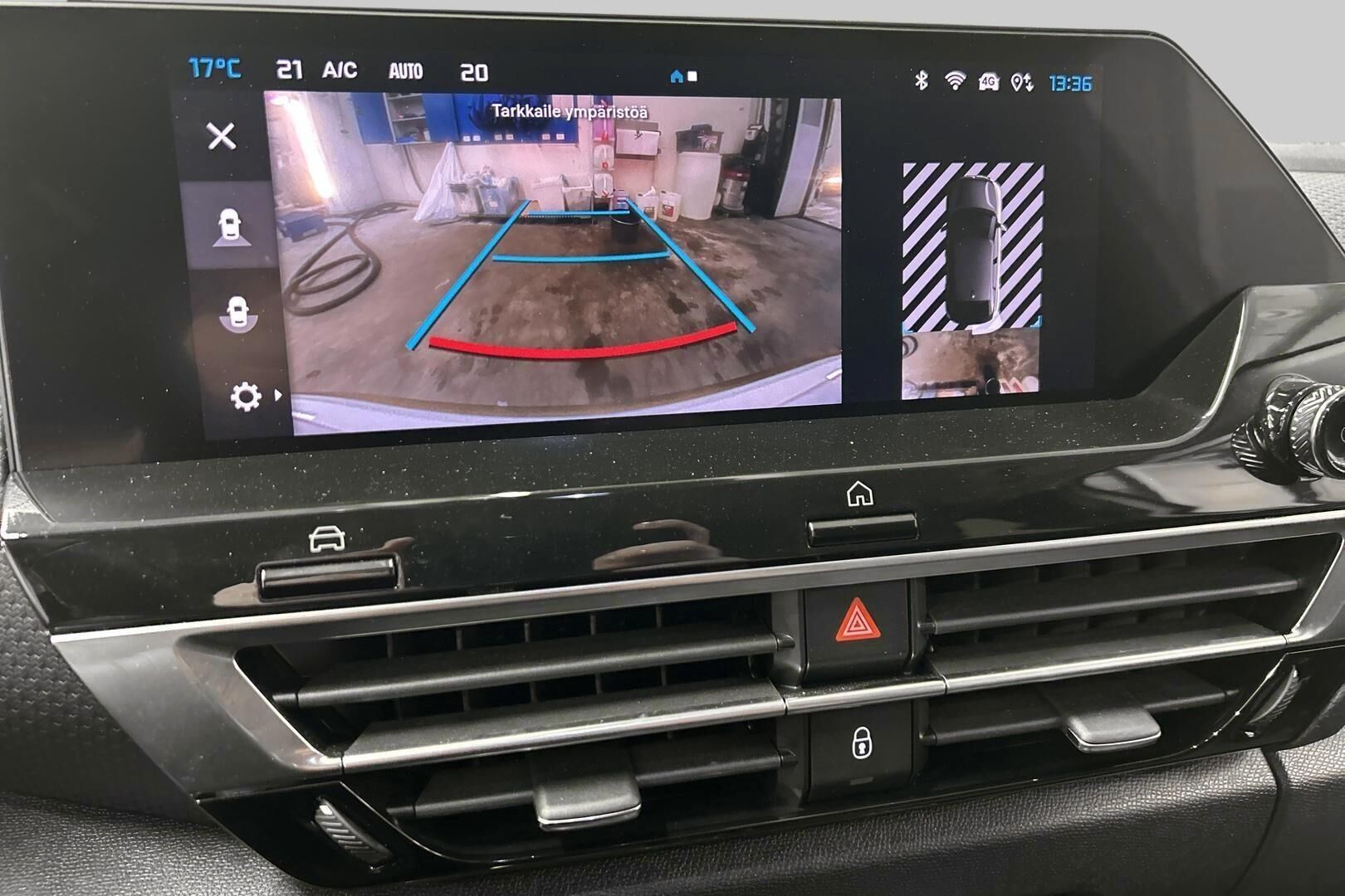 Citroen C4 iso kuva 17