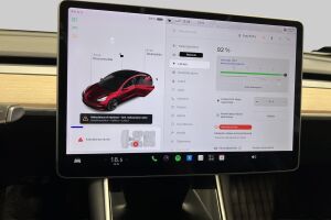 TESLA MODEL 3 esikatselu 19