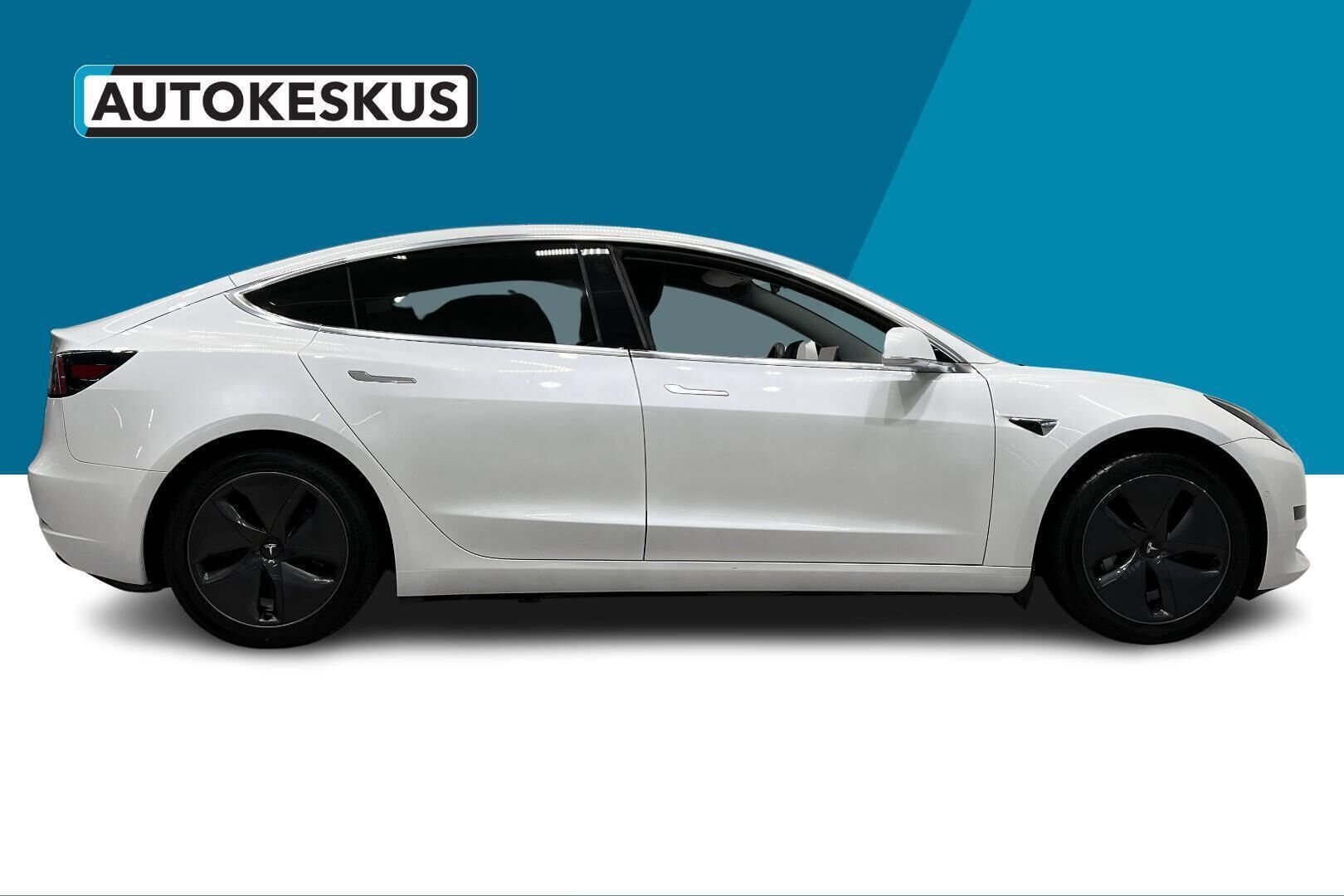TESLA MODEL 3 iso kuva 4