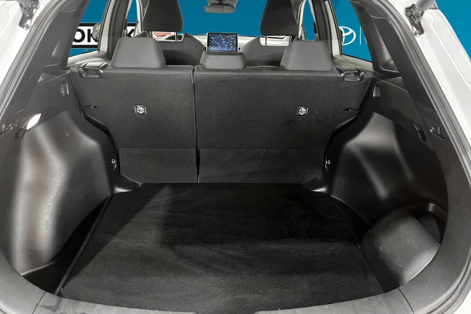Toyota Corolla Cross iso kuva 11