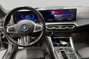 BMW i4 esikatselu 8