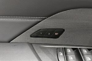 BMW i4 esikatselu 16