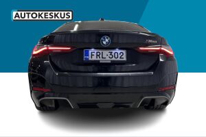 BMW i4 esikatselu 23