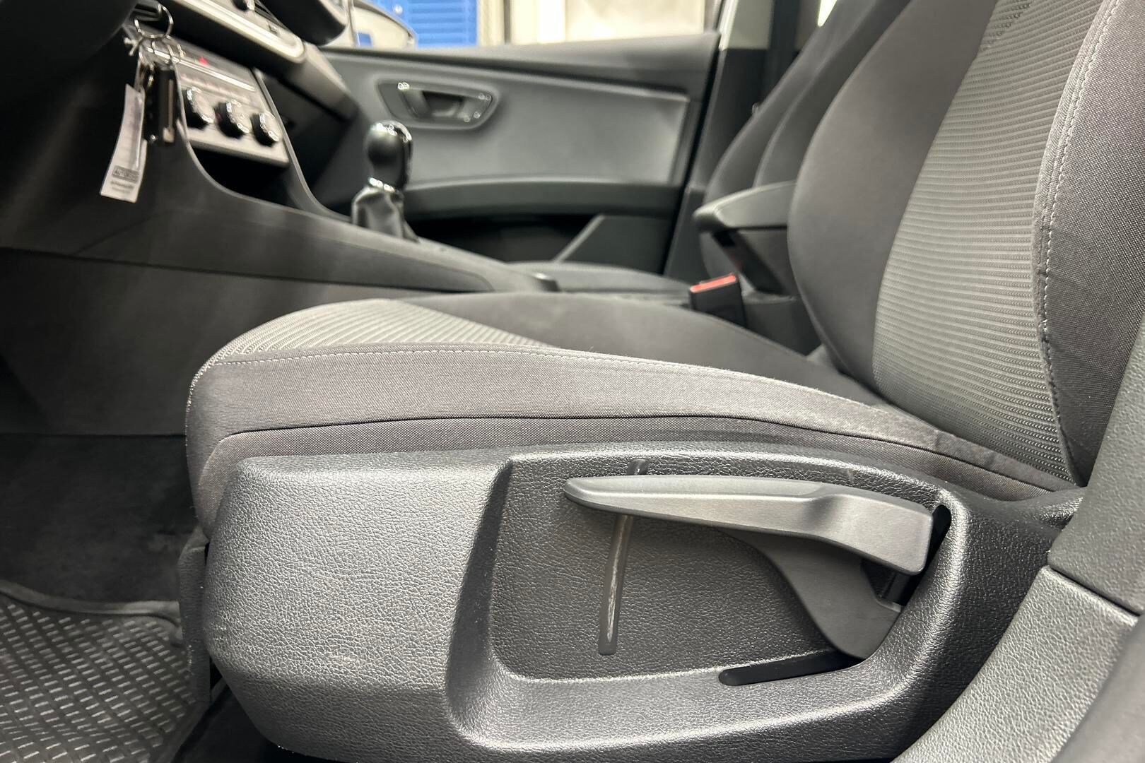Seat Leon iso kuva 22