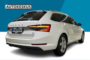 Skoda Superb esikatselu 4