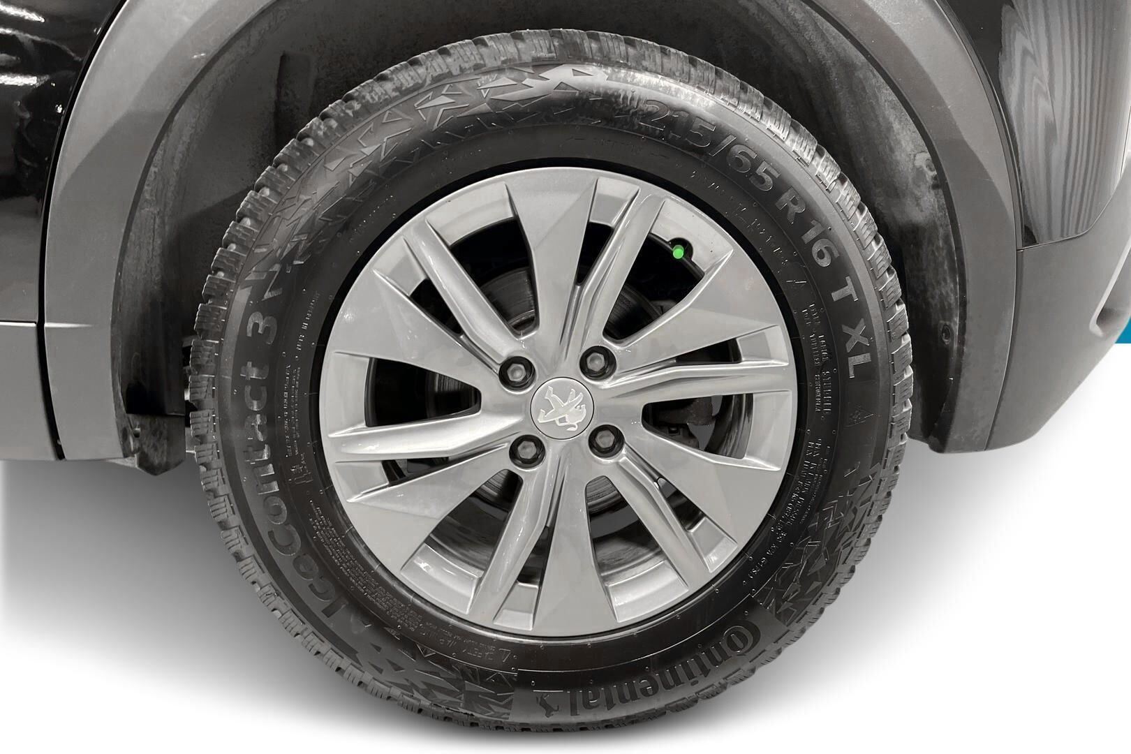 Peugeot e-2008 iso kuva 12