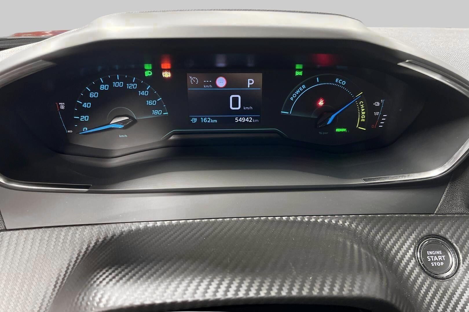 Peugeot e-2008 iso kuva 13