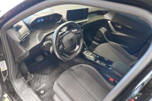 Peugeot e-2008 esikatselu 2