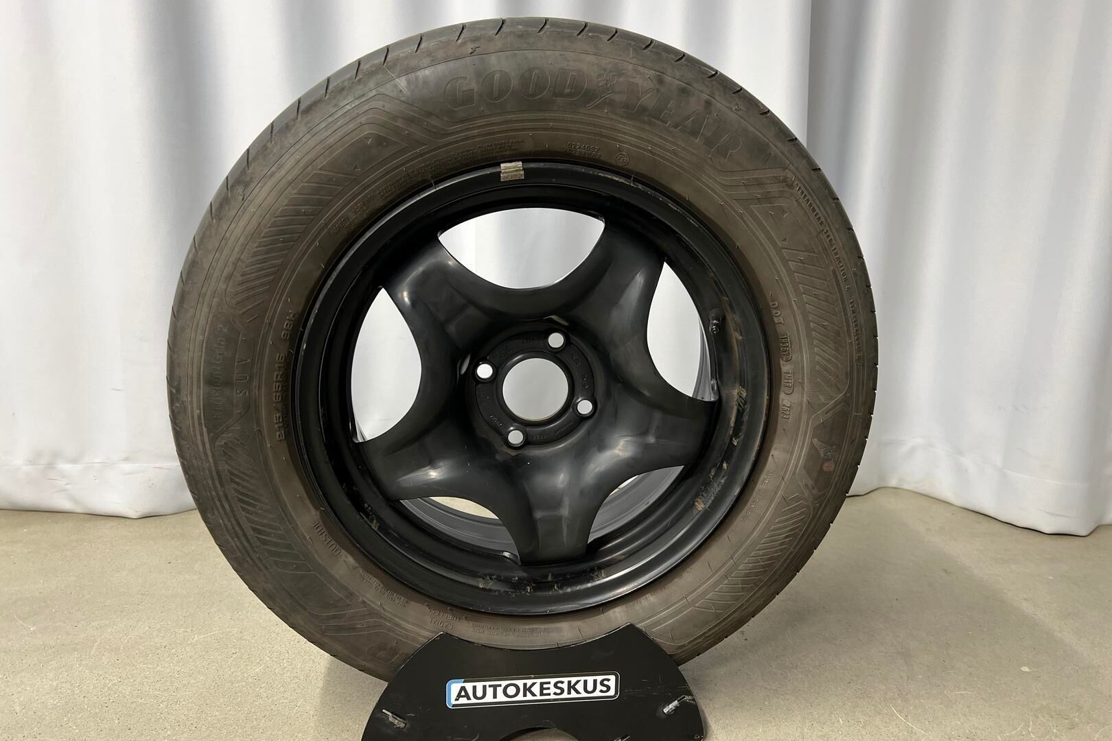 Peugeot e-2008 iso kuva 19