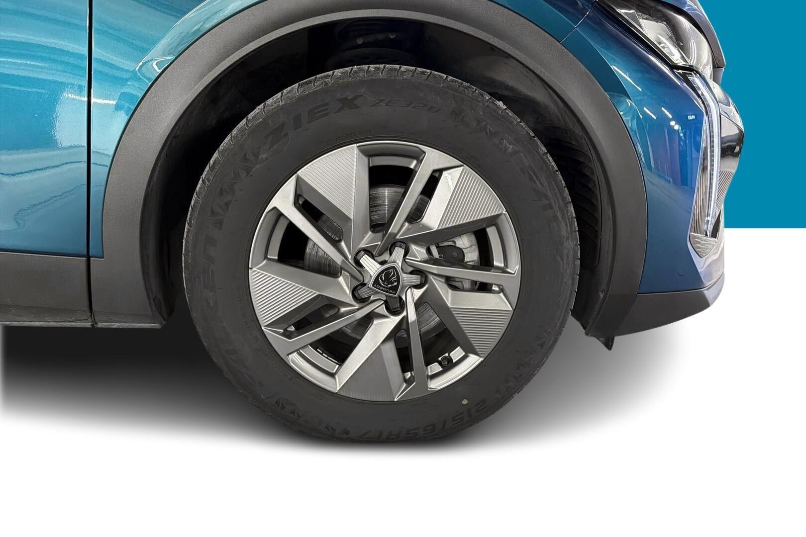 Peugeot 408 iso kuva 11