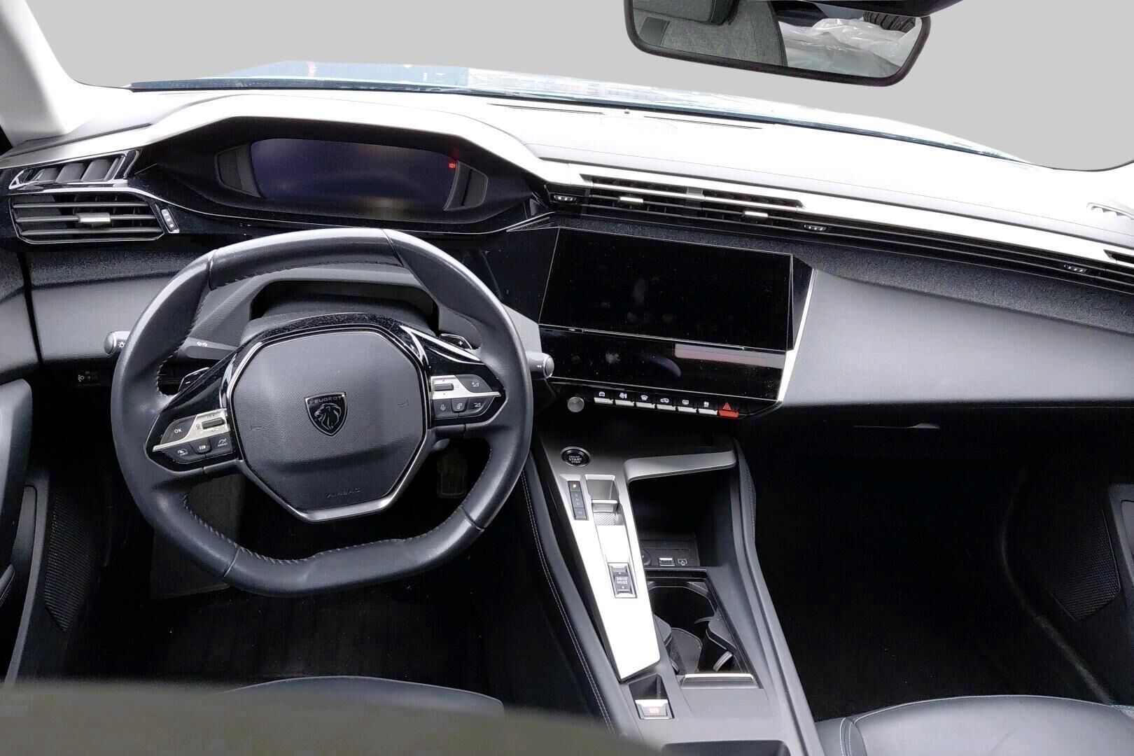 Peugeot 408 iso kuva 2