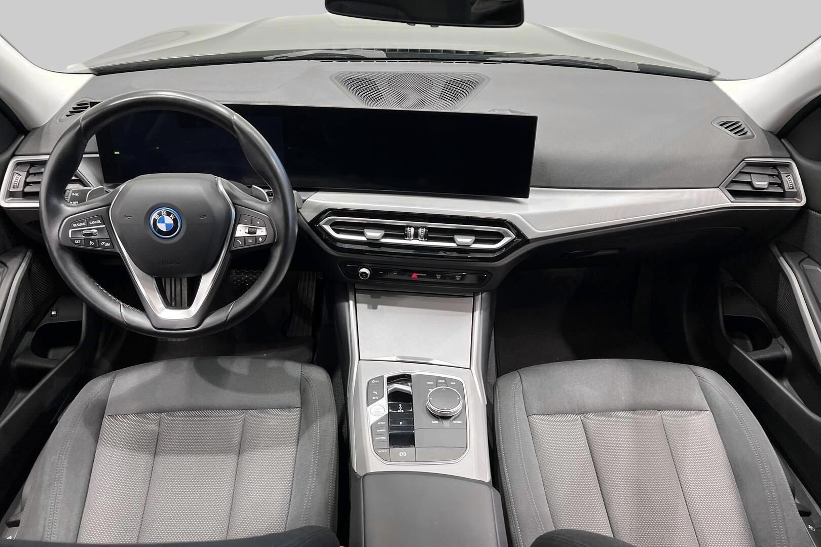 BMW 3-SARJA iso kuva 11