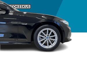 BMW 3-SARJA esikatselu 13