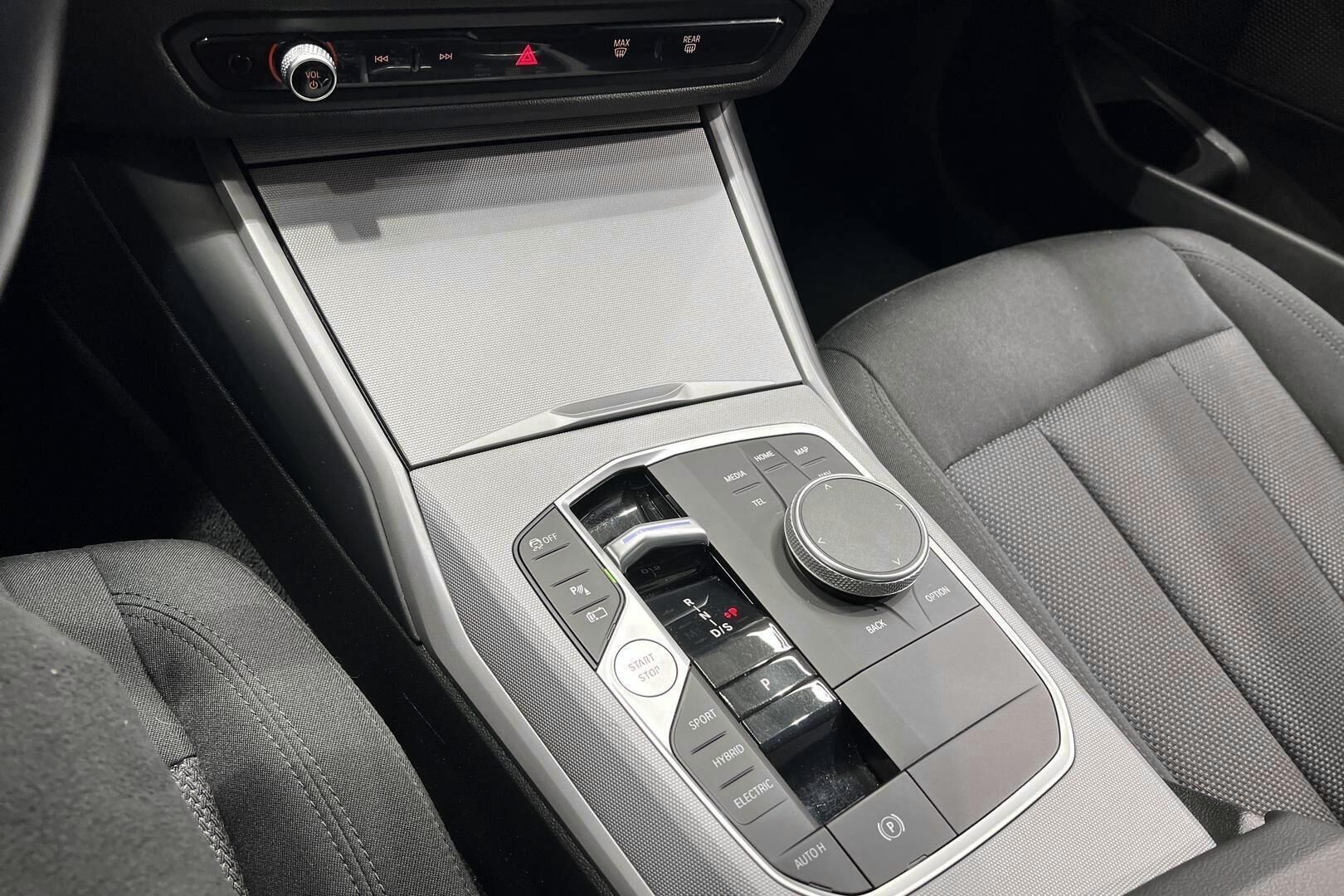 BMW 3-SARJA iso kuva 21