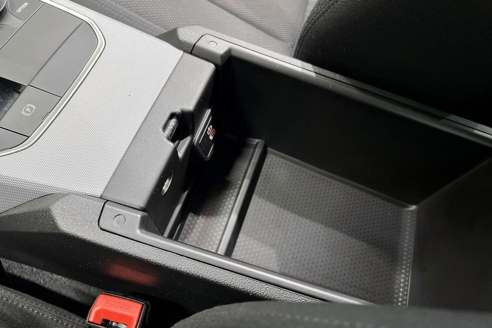 BMW 3-SARJA iso kuva 23