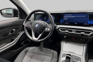 BMW 3-SARJA esikatselu 30