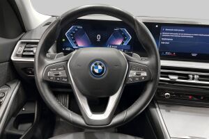BMW 3-SARJA esikatselu 31