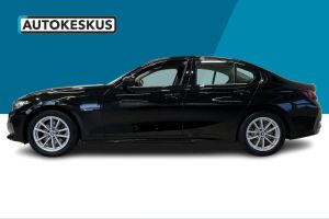 BMW 3-SARJA esikatselu 8