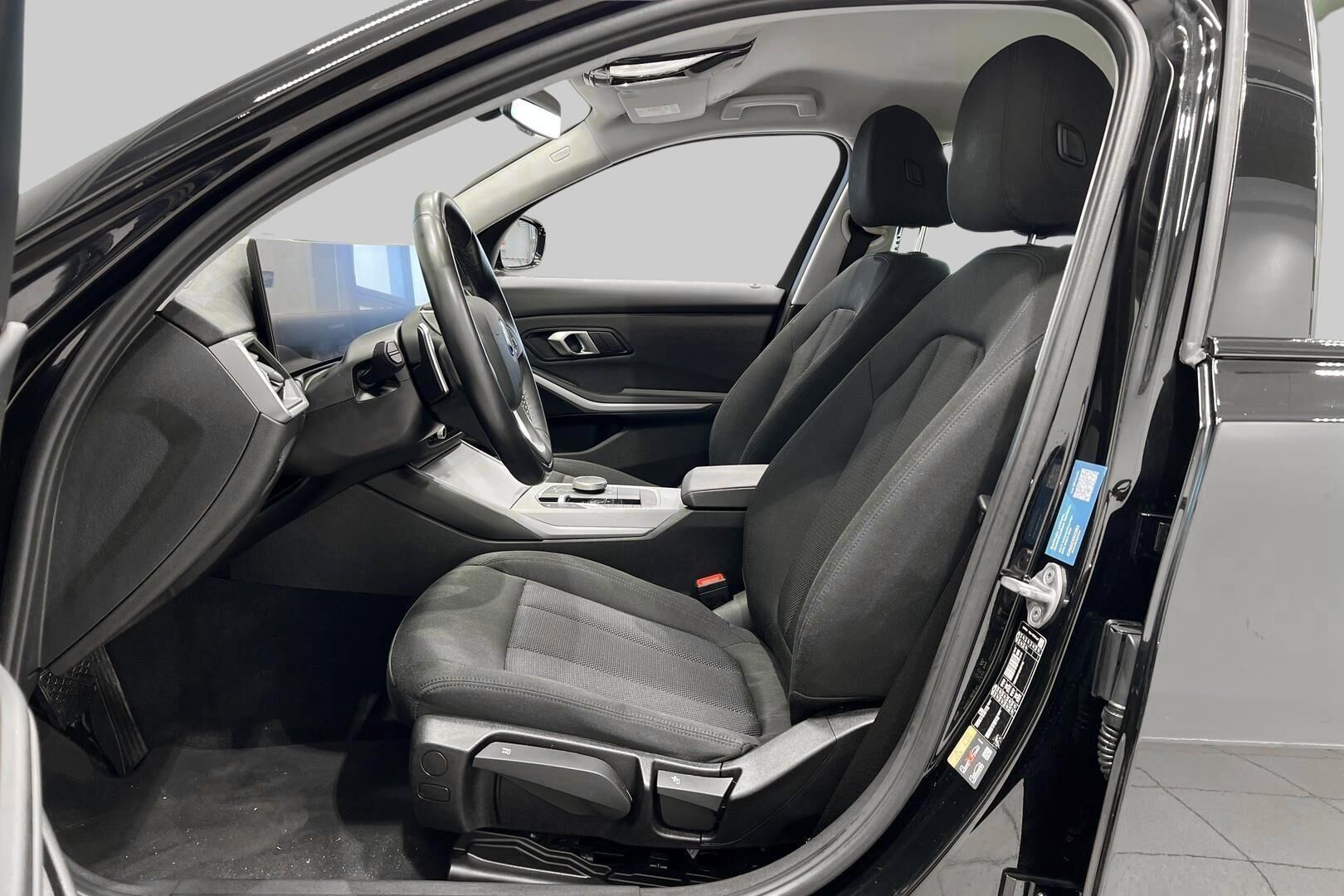 BMW 3-SARJA iso kuva 9