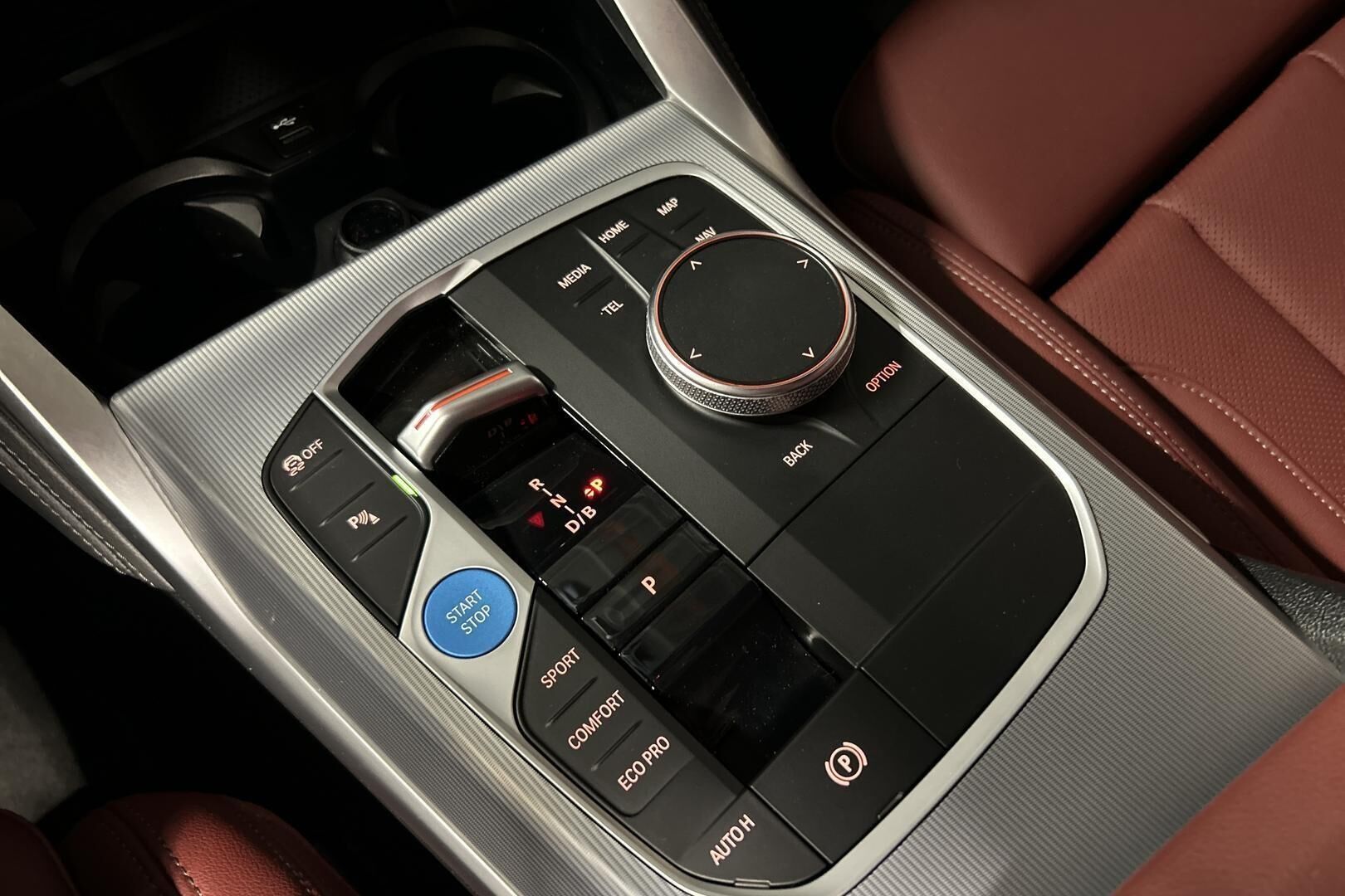 BMW I4 M50 iso kuva 33