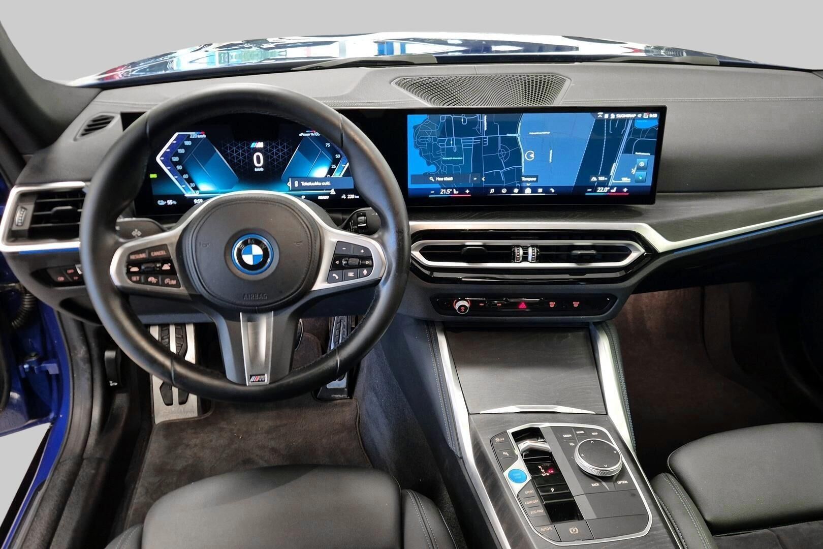 BMW i4 iso kuva 10