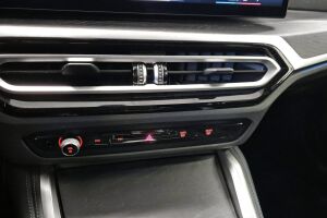 BMW i4 esikatselu 15