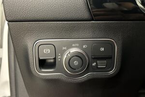 Mercedes-Benz GLA esikatselu 16