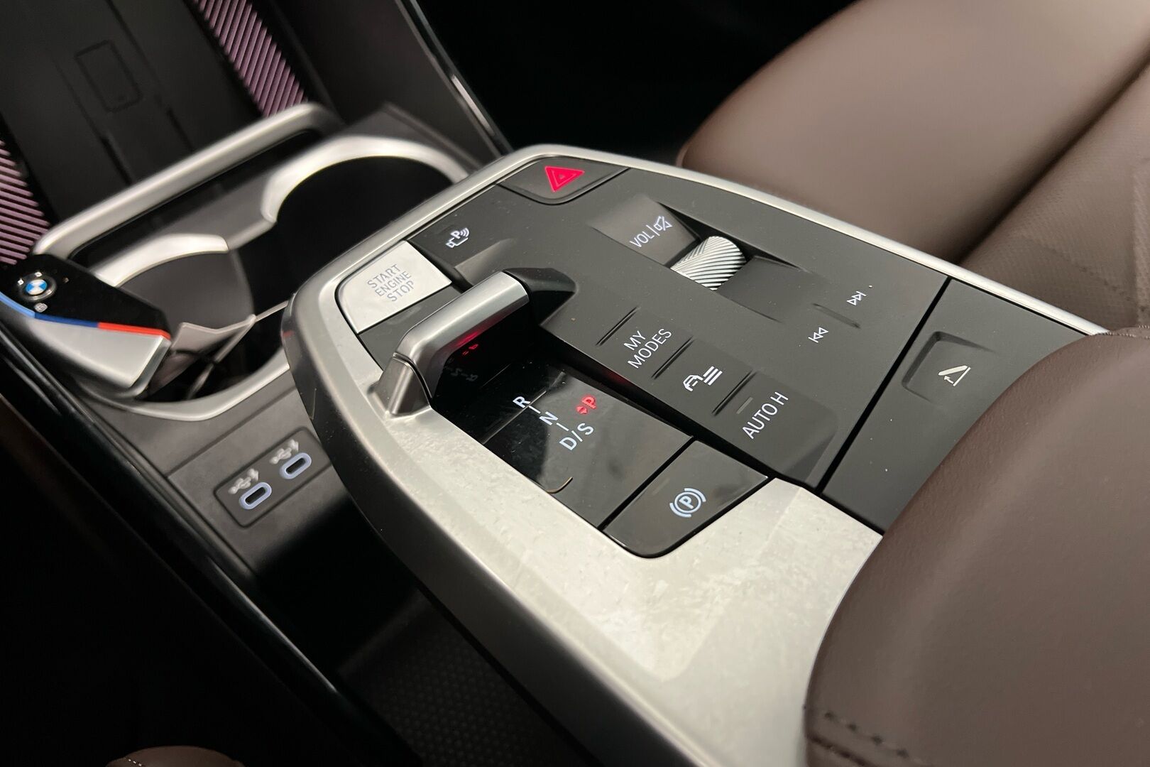 BMW X1 iso kuva 14