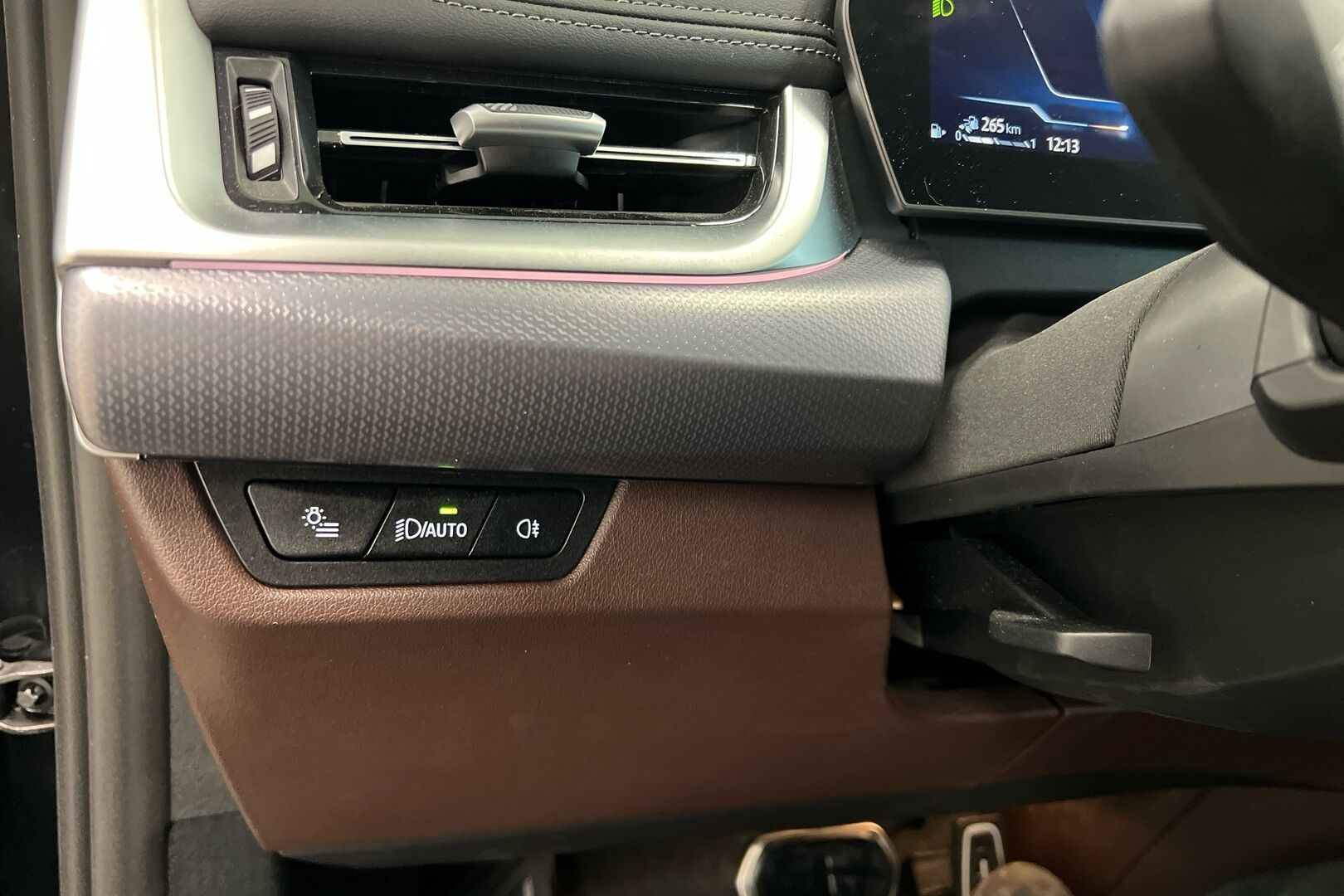 BMW X1 iso kuva 18